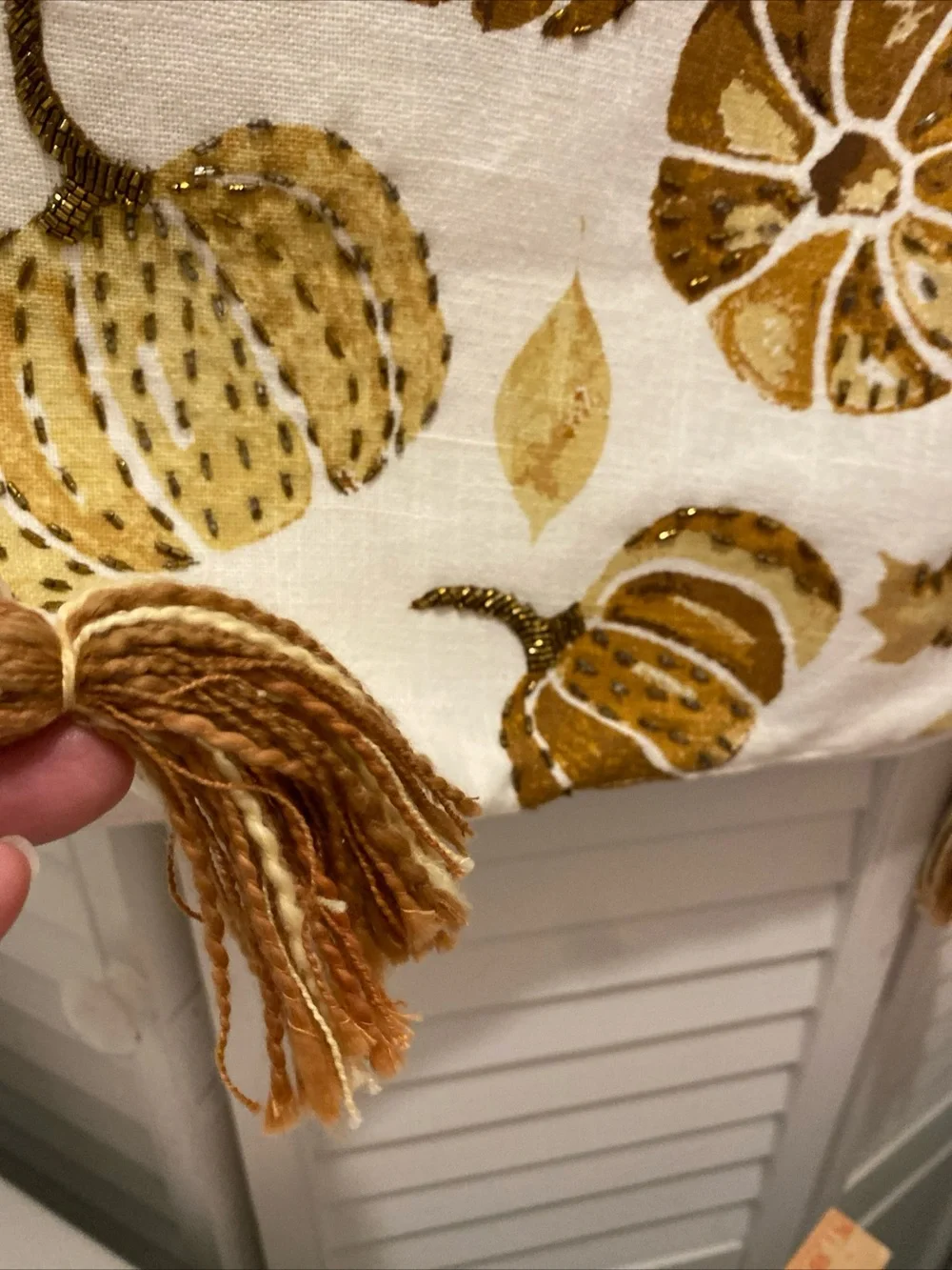 ENVOGUE Beaded “Autumn Pumpkin Table Runner w/Tassels” 16.5x90” Mustard NWOT